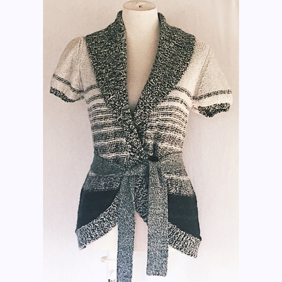 BCBGMaxAzria Sweaters - BCBGMaxAzria short sleeve marled belted cardigan